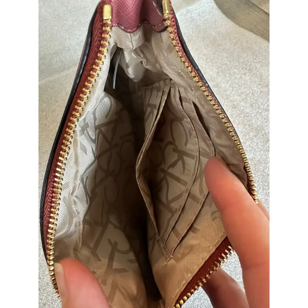 EUC Calvin Klein CK Monogram Wristlet Brown Burgundy Gold Zip Clutch RN54163